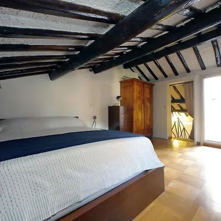 Apartment Monserrato2 *