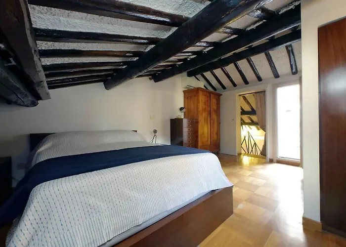 Apartment Monserrato2 *