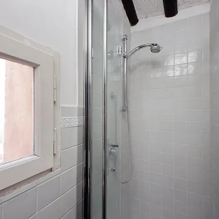 Monserrato2 Apartamento