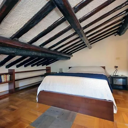 Monserrato2 Apartamento
